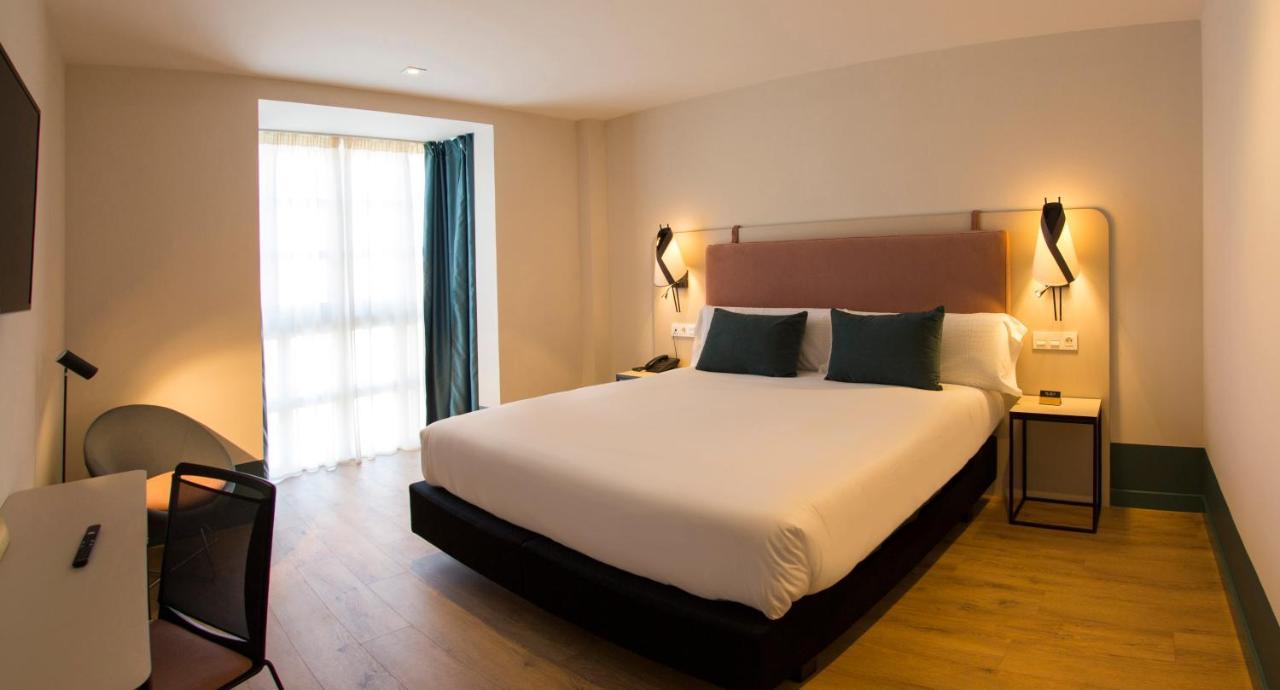 Hotel Plaza De La Paz Haro Dış mekan fotoğraf